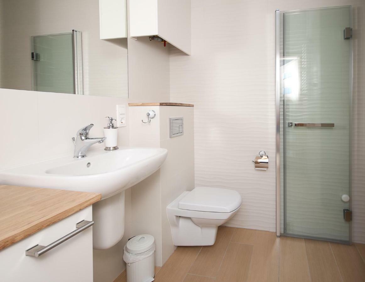 Pod Zamkiem 2 Sypialnie, Salon, 70 M, Komfort, Max 7 Os Apartman Lublin Kültér fotó